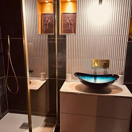 Daire L'instant Suspendu-studio Jacuzzi Terrasse Plages *